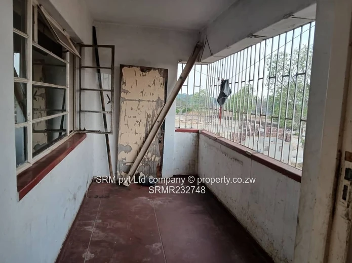 A 2 bedroomed flat to let in Mabelreign 