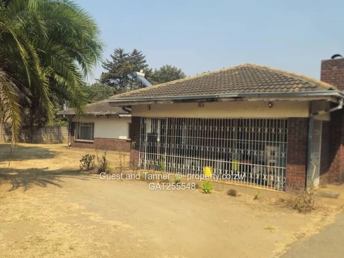 Vainona, Harare – Spacious Family Home with Separate Cottage