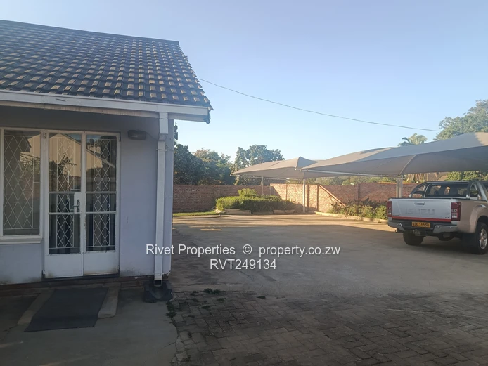 Fully Furnished Office To Let