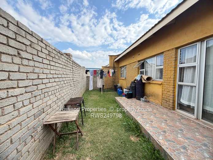 Madokero Garden Flat For sale 
