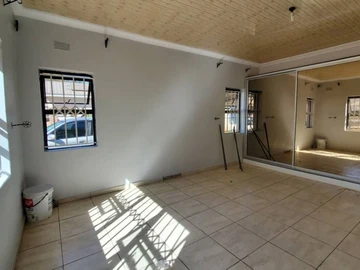 3 Bedroom Garden Flat