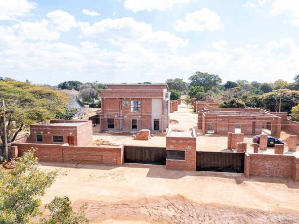 3 Bedroom Flat & Apartment