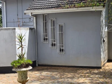 Solid neat family home!!!
