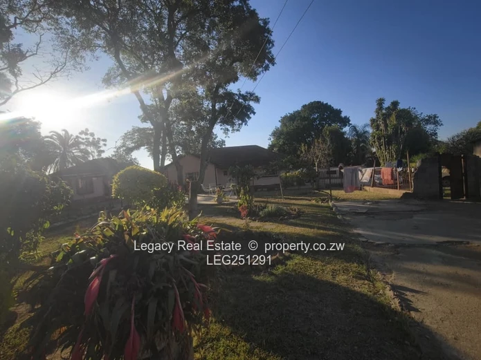Logan Park 3-Bed Home with Rustic Bar & Borehole on 5689m²