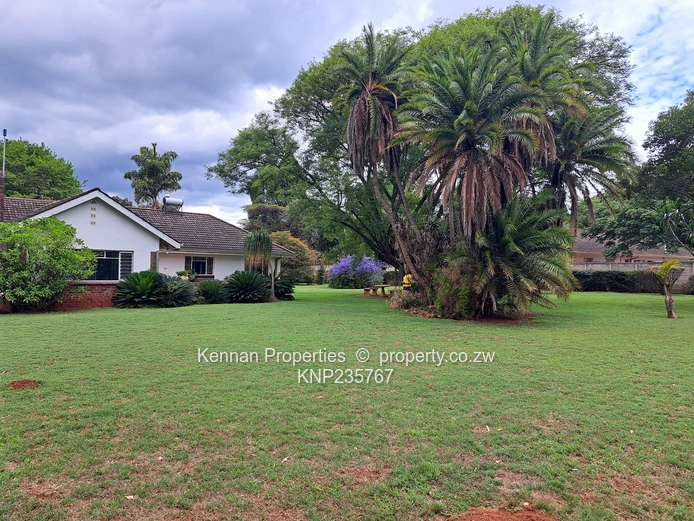 Lovely family home for sale in Vainona on 5,066m² 