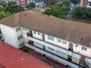 2 Bedroom Flat & Apartment