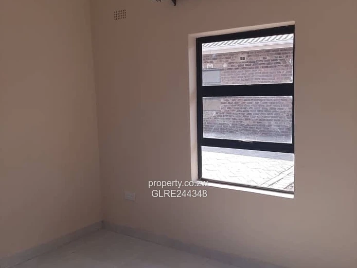 Marlborough 3-Bed Flat with Borehole & Modern Kitchen