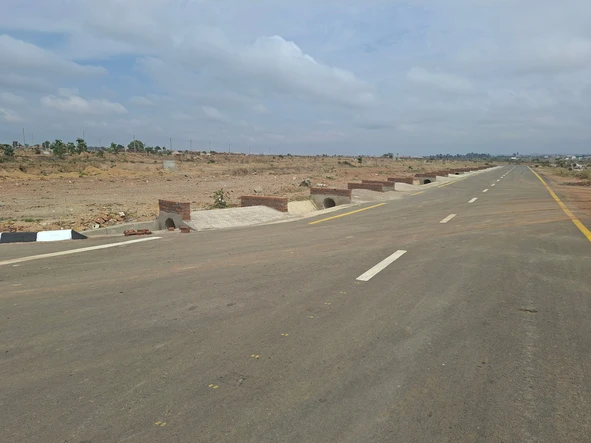 Stands & Residential Land