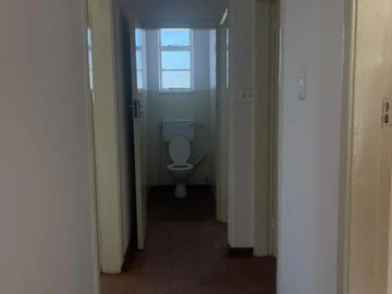 2 Bedroom Flat & Apartment