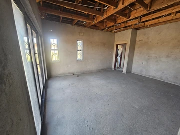 6 Bedroom House