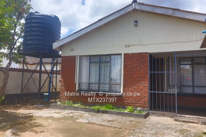 4 Bedroom House for Sale in Budiriro