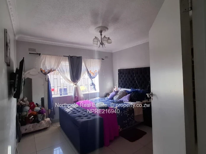 Modern And Spacious For 01 May ,Close To Herentals School