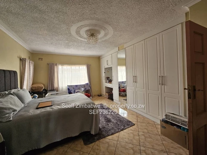 PRIME RENTAL OPPORTUNITY: Modern 3-Bedroom Home with Self-Sufficiency in Madokero Estate