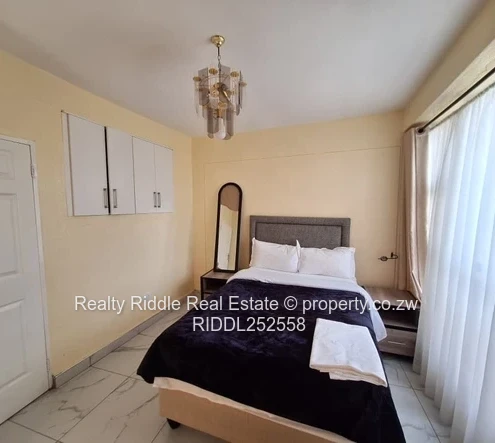 Avenues 2-Bed Flat with Private Terrace & Carport