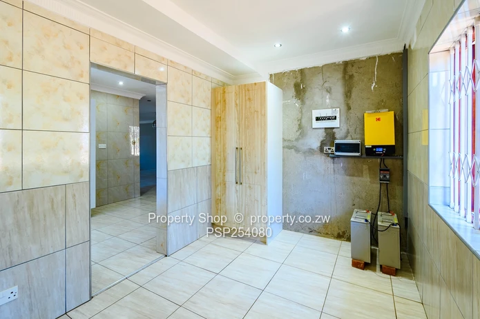 Chisipite 3-Bed Home with Sunroom, Garage & Solar