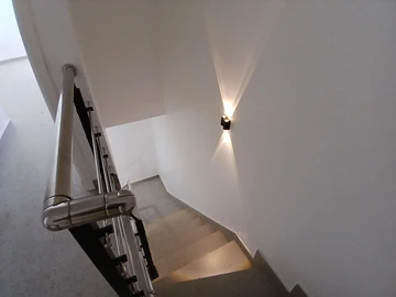 2 Bedroom Flat & Apartment