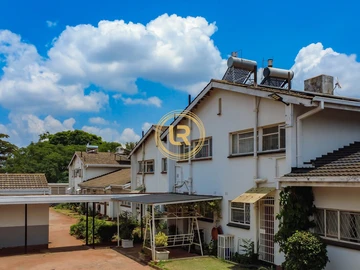 2 Bedroom Flat & Apartment