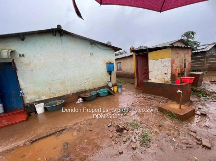 Glen View 4-Bed Single-Storey with Verandah