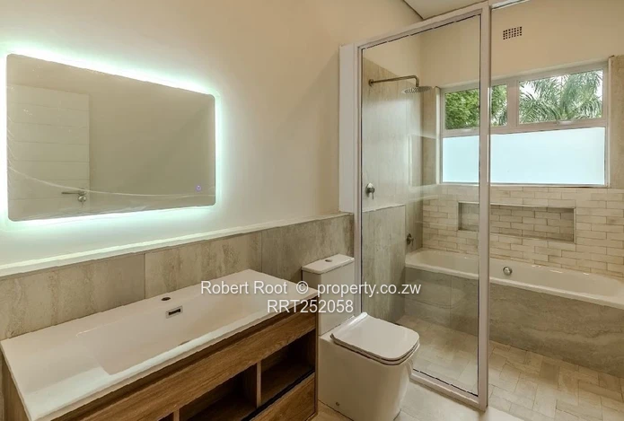 3 bed modern cluster home in Crowhill