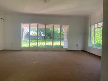 6 Bedroom House