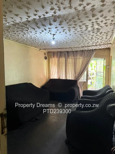 Zengeza 1, 3 bedroom house for sale