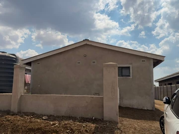 5 Bedroom House