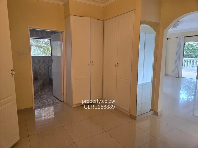 Borrowdale 7-Bed Family Home Opp Brook — Pool, Tennis & Garden