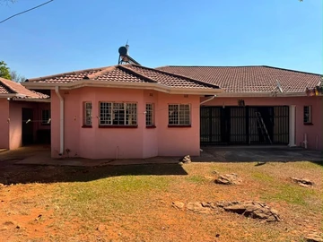 5 Bedroom House