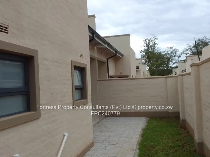 New Property-Perfect Lock & go