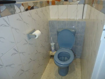 2 Bedroom Flat & Apartment