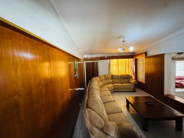 Farm & Agricultural Land