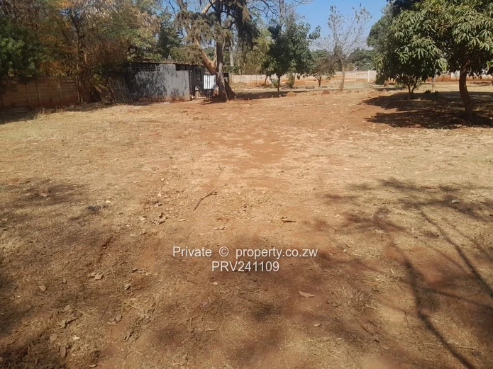 600 m² Commercial Ground Lease Opportunity – 5 Minutes from Westgate Shopping Centre