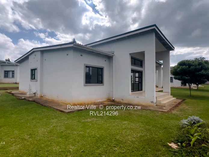 Serene 3-Bed Town-House for rent in Mandara