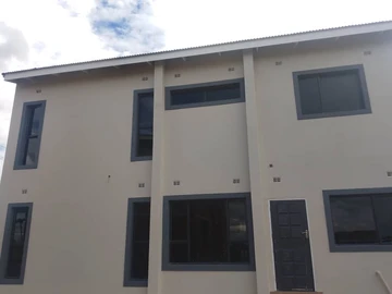 4 Bedroom Flat & Apartment