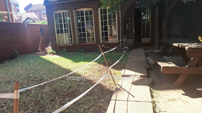 Avenues Duplex Flat $139K
