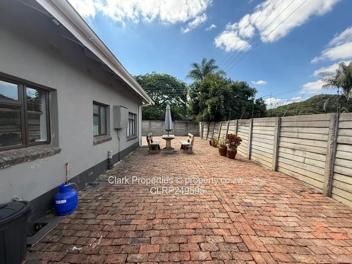 Fully Furnished Apartment In Highlands!