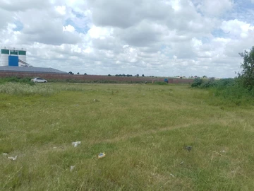 Commercial & Industrial Land