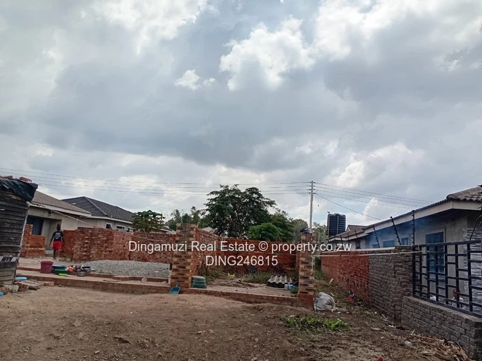 Incomplete house in Kutandara