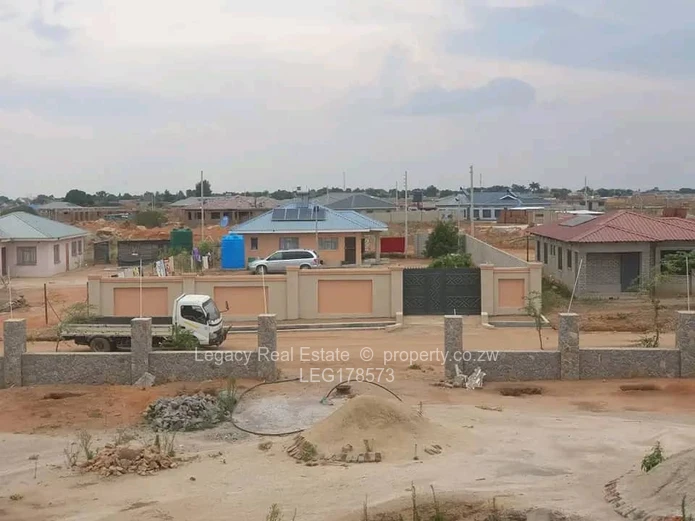 Stands & Residential Land for Sale in Zimre Park LEG178573