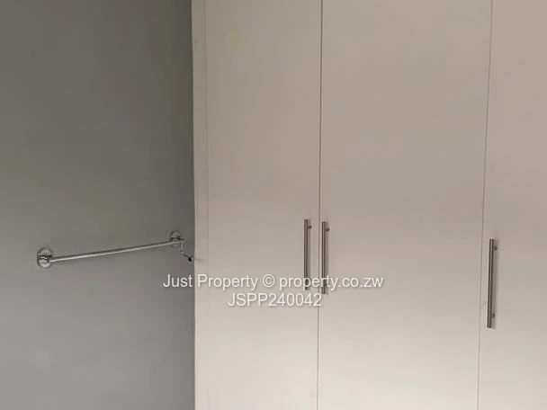 5 Bed luxurious home: Budiriro Cabs Project: To RENT (Sole Mandate)