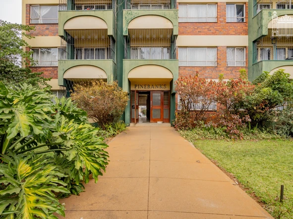 Flat & Apartment