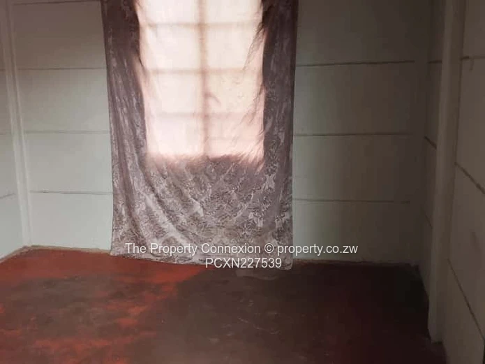 Spacious 4-Room Home for Sale in Dombotombo, Marondera