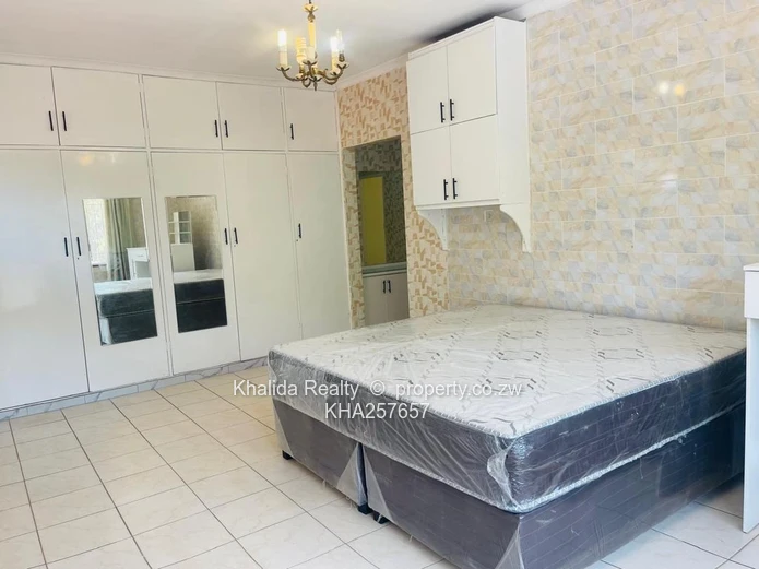 Greendale North – Double-Storey House For Sale