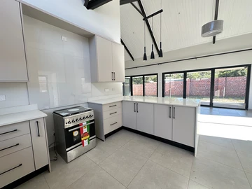 2 Bedroom Garden Flat