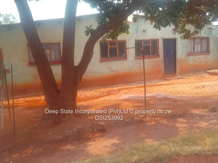 Mufakose house for sale 