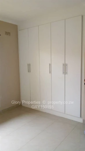 Upmarket 2 bed flat in Madokero