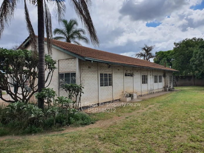 FOR SALE - TRUCK YARD (New Ardbennie)