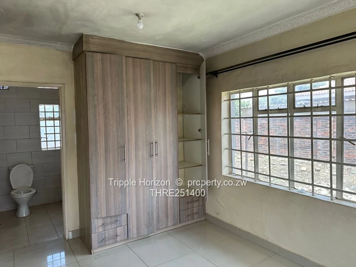 Tynwald 4-Bed Townhouse Complex - Walled, Tiled & Fitted