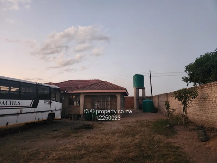 Residential Stand with Cottage for Sale in Sunway City, Harare East