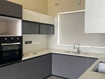 3 Bedroom Flat & Apartment